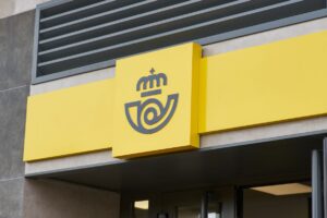 UGT firma acuerdo en Correos