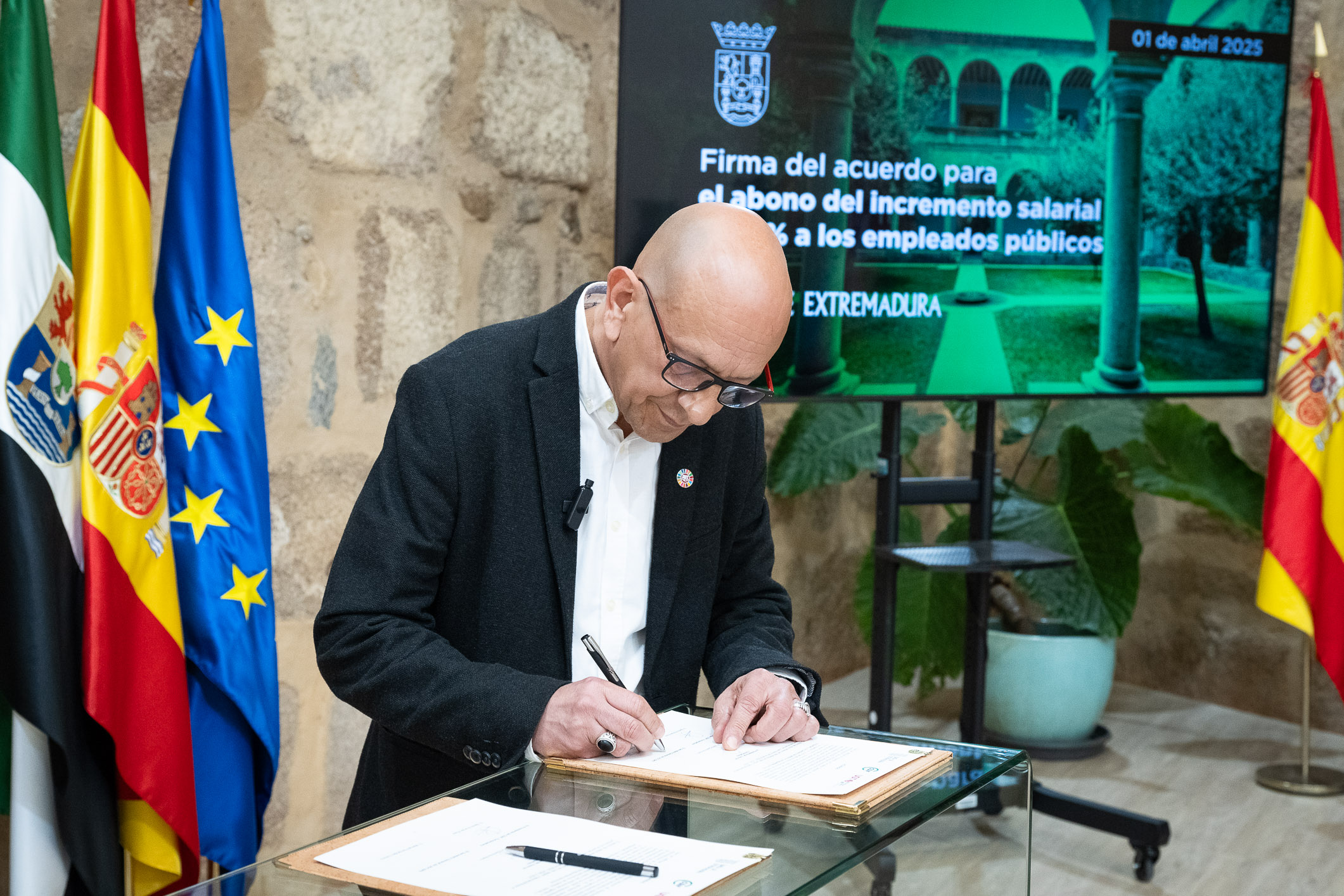 La nómina de marzo incluirá el segundo pago del 2% pendiente de 2020 gracias al acuerdo firmado por UGT