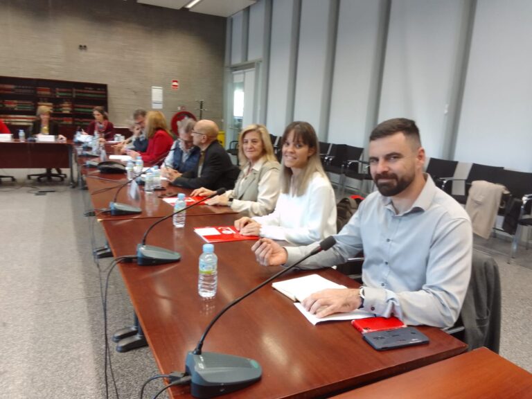 Lee más sobre el artículo UGT, CCOO, Csif y la Administración  constituyen la Mesa General de Negociación de la Junta de Extremadura