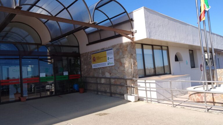 Lee más sobre el artículo Trabajadores del CAMF de Alcuéscar se movilizan ante falta de respuesta de la dirección