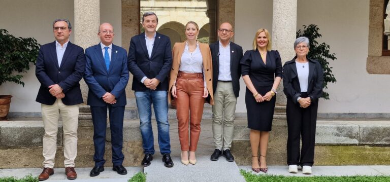 Lee más sobre el artículo UGT firma un acuerdo que salda la deuda histórica con los empleados públicos de la Junta de Extremadura