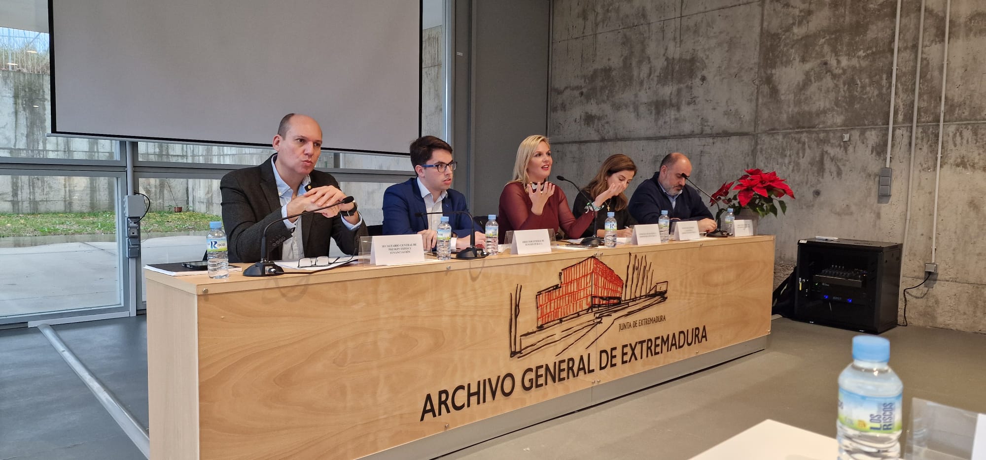 UGT logra el compromiso de pago de la subida salarial: en diciembre o, como máximo, en enero con un 4% total