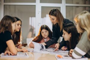La Junta abre la convocatoria para crear listas de espera extraordinarias docentes en 32 especialidades