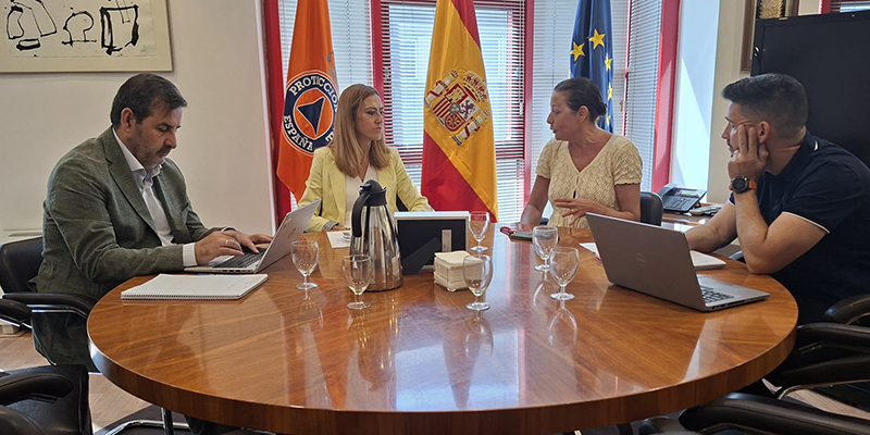 Trasladamos a la secretaria general de Protección Civil la necesidad de impulsar una ley básica de bomberos